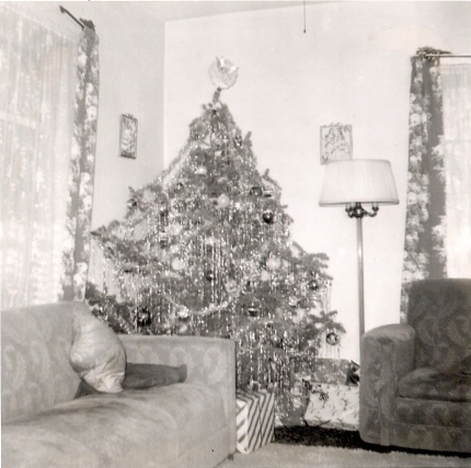 Baldwin, Roland - 1950, Christmas Tree in Fairfield, ID, cropped